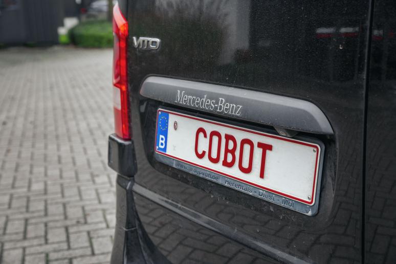 Plaque d'immatriculation Cobot